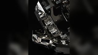 GT60-MONO/GT40-MONO Racing BBK باللون الفضي السائل